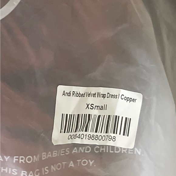 Bltiv Botn Ribbed Velvet Wrap Dress - Picture 4 of 4